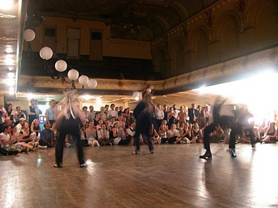 Lindy-Hop in Central Hall