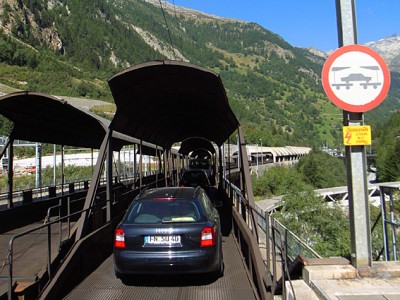 Reise im Tunnel...