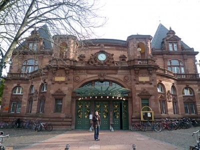 Wunderschöne Stadthalle Heidelberg