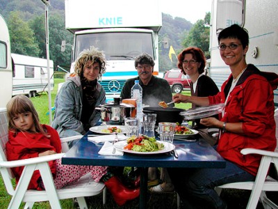 Zweite Kochcrew: Nadeschkins Family